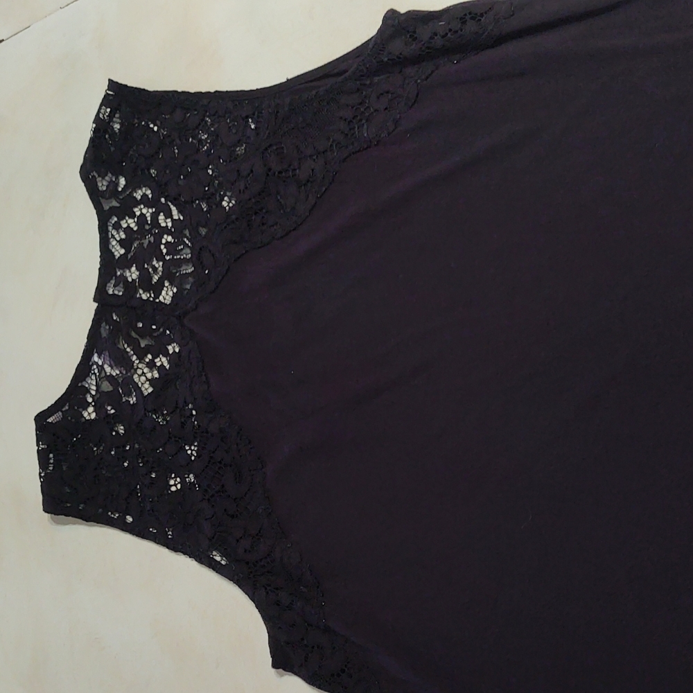 Chelsea 28 Lace Top - Picture 5 of 7